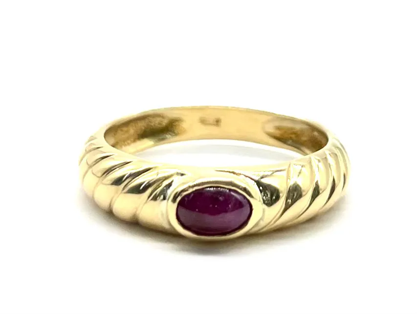 Bezel Cabachon Ruby Ring