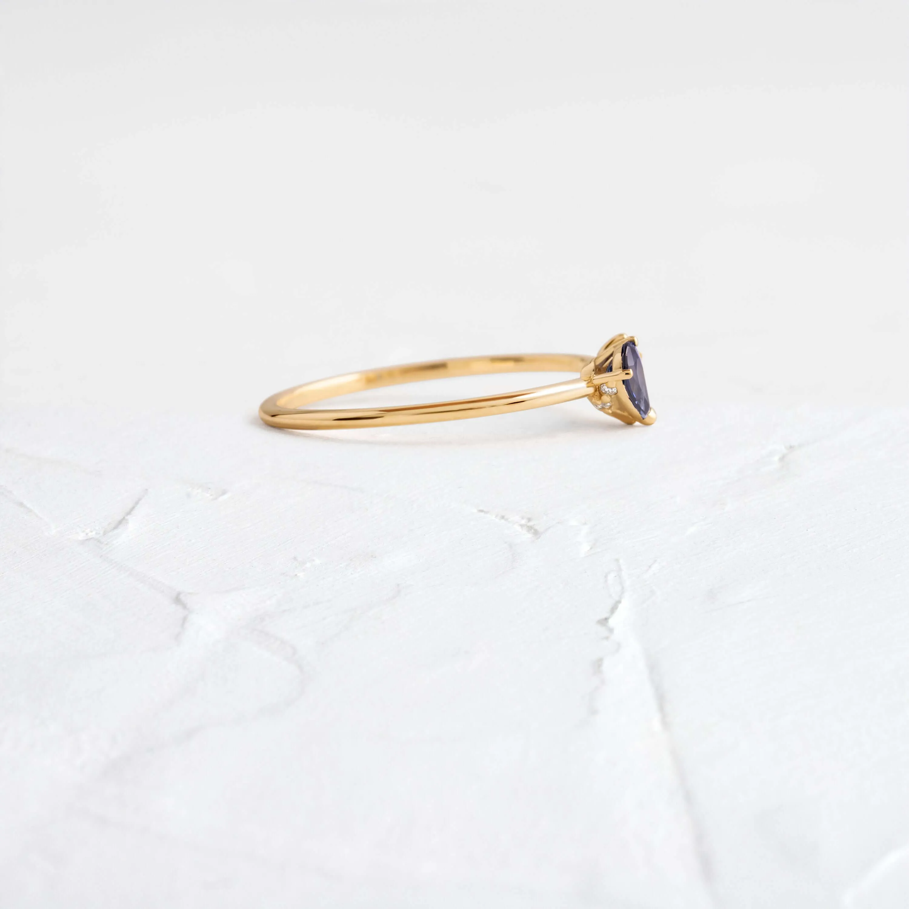 Overlap Heart Ring